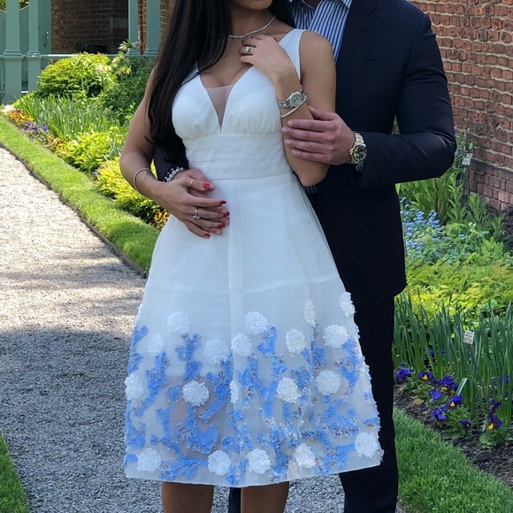 Bronx and Banco Dresses & Skirts - Bronx & Banco 3D floral dress